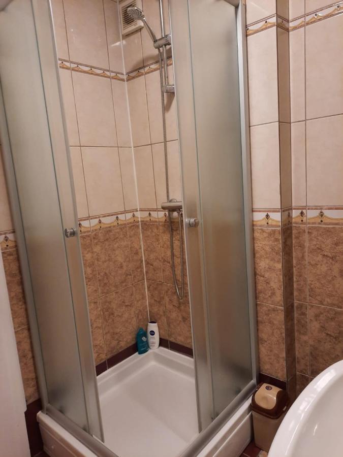 Apartman Rada 2 비옐리나 외부 사진