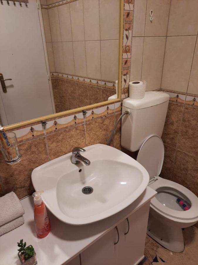 Apartman Rada 2 비옐리나 외부 사진